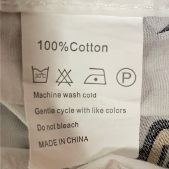 Lipstick shirt - Picture 3 of 3